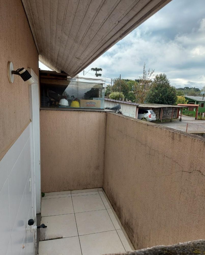 Apartamento 2 dormitórios ao lado de escola em Canela