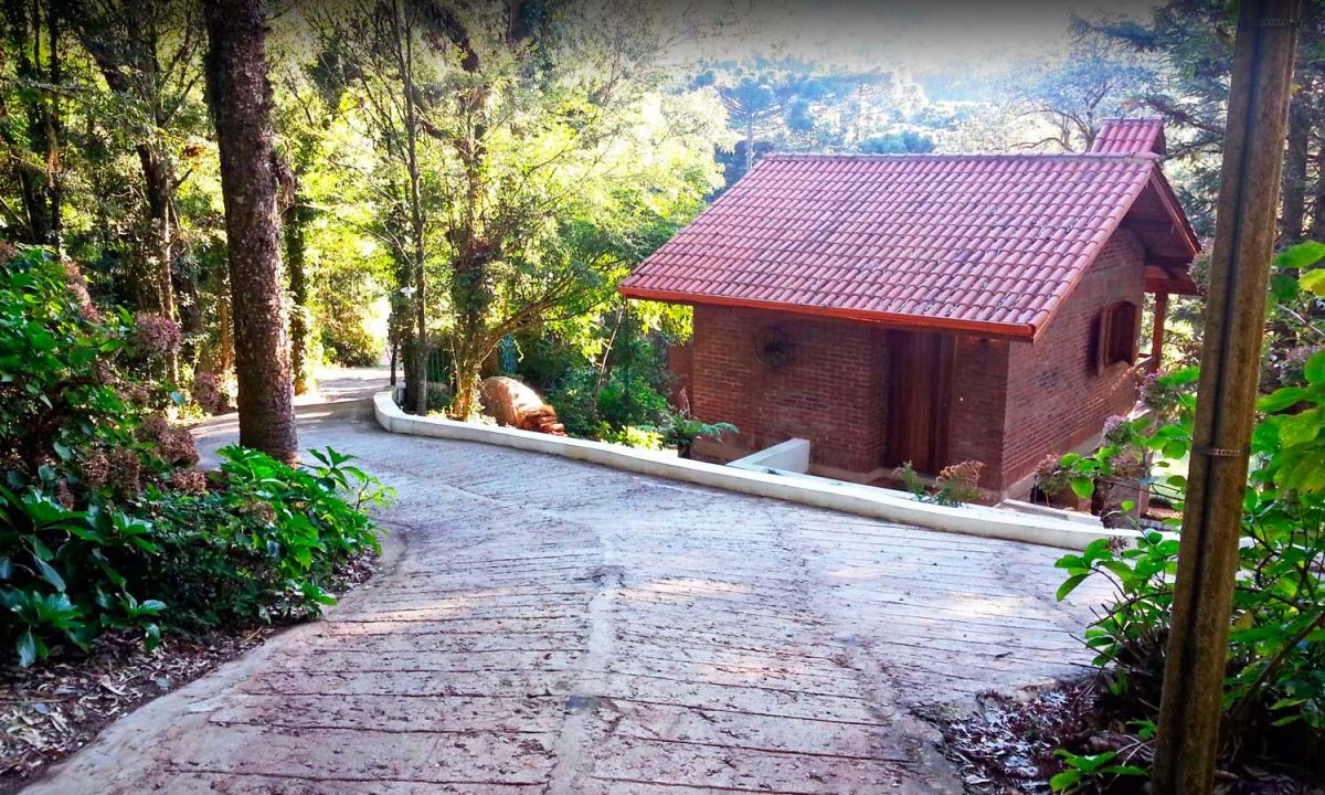 Chalé do Bosque Encantado no Carniel em Gramado