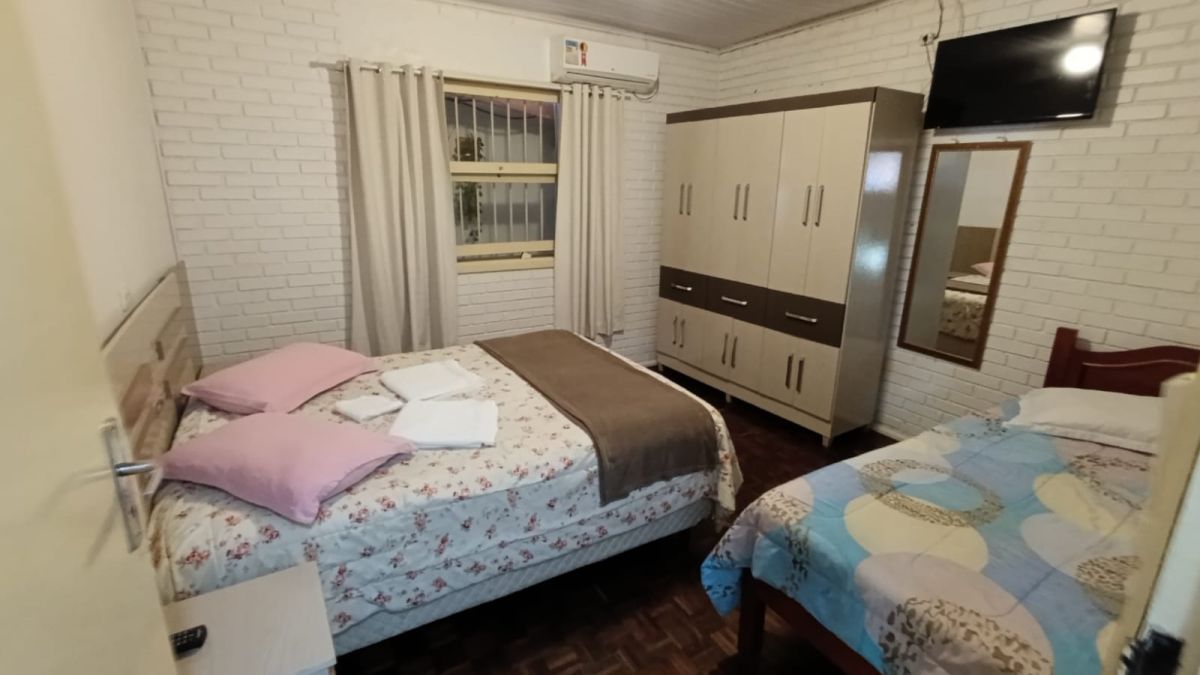 Apartamento mobiliado com 2 quartos no bairro Floresta