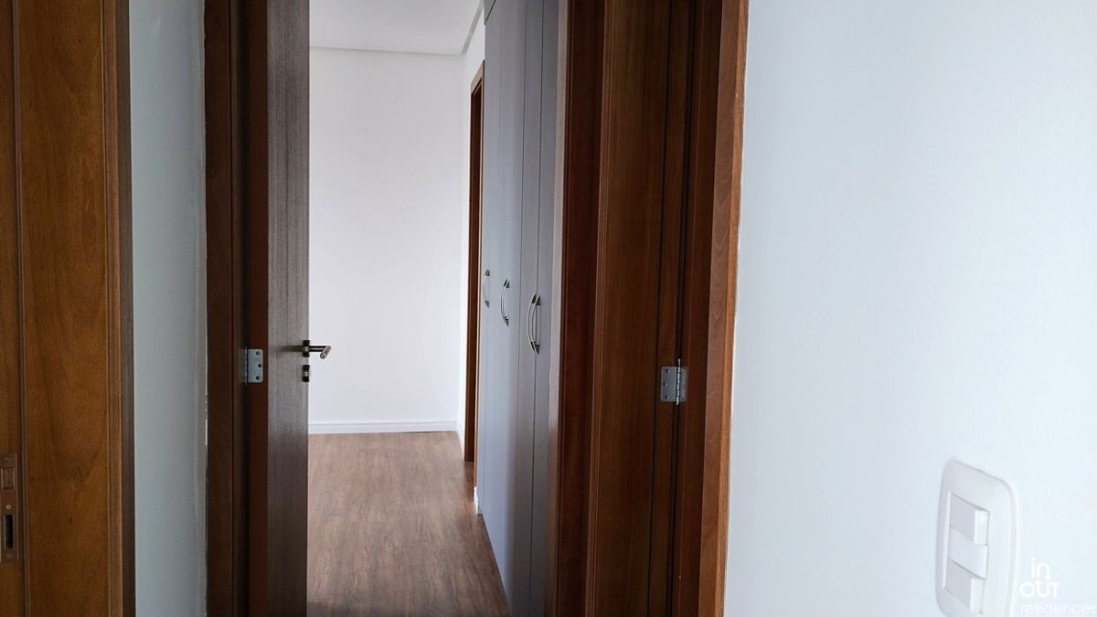 Belíssimo apartamento semimobiliado no Bairro Floresta em Gramado