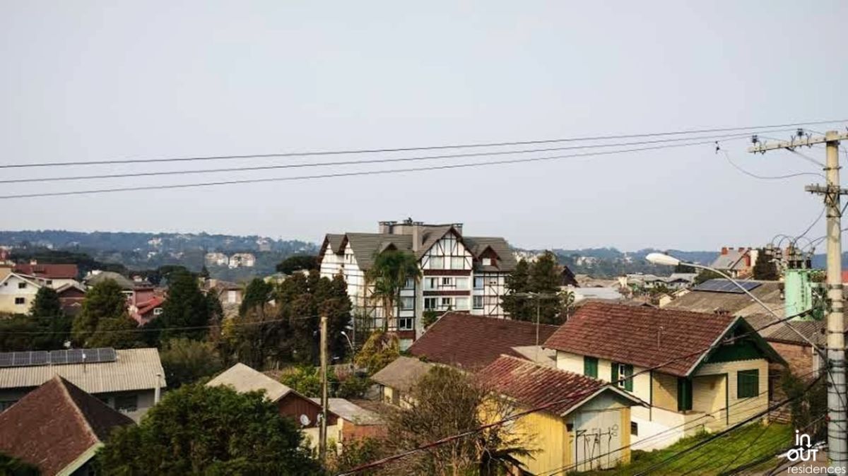 Belíssimo apartamento semimobiliado no Bairro Floresta em Gramado